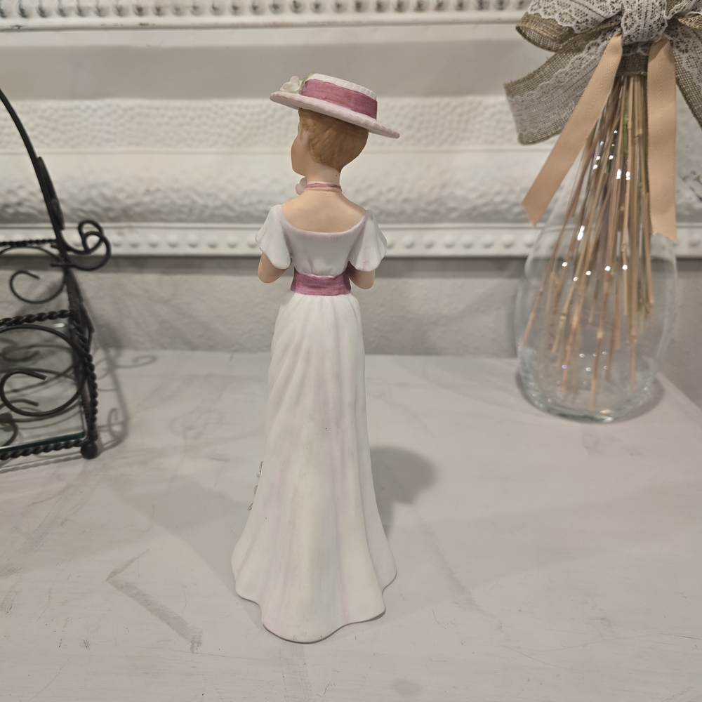 Vintage Enesco Imports Corp Victorian Porcelain Ladies Figurines - Picture 14 of 16